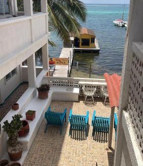 San Pedro Hotel | Hotel Spindrift & Golf Cart Rental