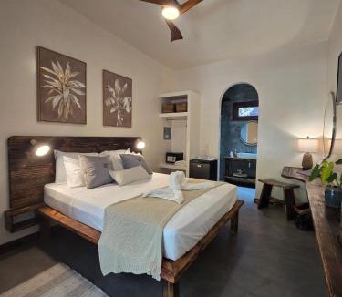 Caye Caulker Bed & Breakfast | Jungle Cocoon Boutique Hotel