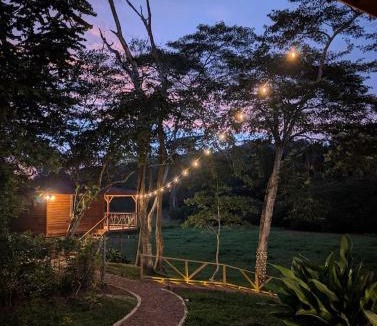 San Ignacio Cabin | Tohja' Riverside Cabins -Aracari Cabin