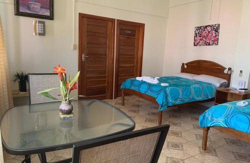 Sarteneja Hotel | Fernando'S Seaside Guest House