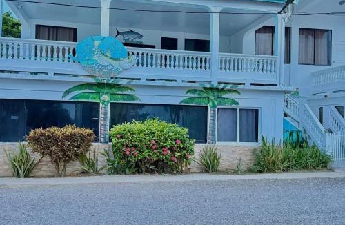 Sarteneja Hotel | Fernando'S Seaside Guest House