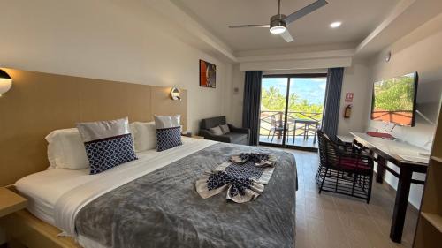 San Pedro Hotel | Captain Morgan's Retreat