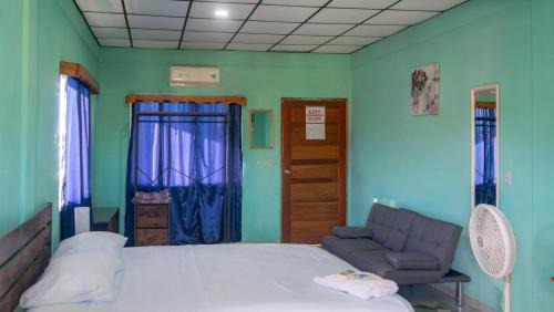 San Ignacio House | Hilltop Horizon Guesthouse
