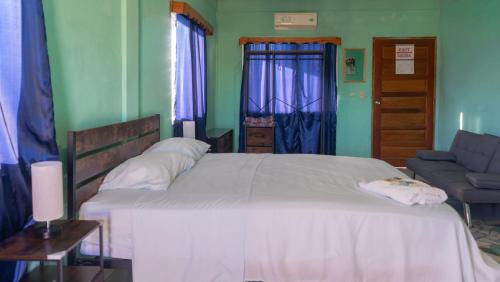 San Ignacio House | Hilltop Horizon Guesthouse