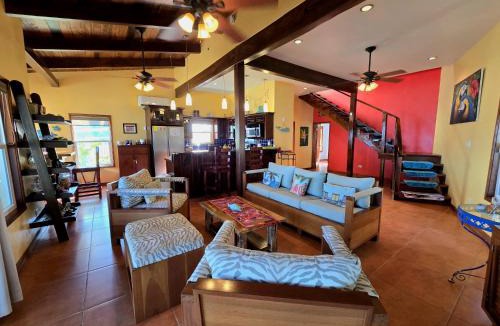 San Pedro House | Casa De Bonita Home