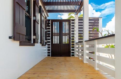 San Pedro Villa | Cats Cradle and Mistico Beach Club plus Boat Shuttle
