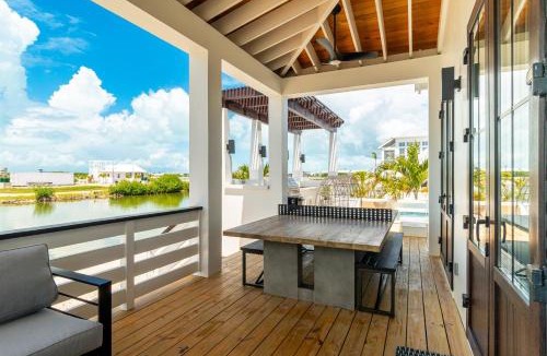 San Pedro Villa | Cats Cradle and Mistico Beach Club plus Boat Shuttle