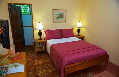 Forest Home Bed & Breakfast | Coral House Inn