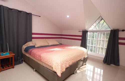 San Ignacio House | Marissa Guest House