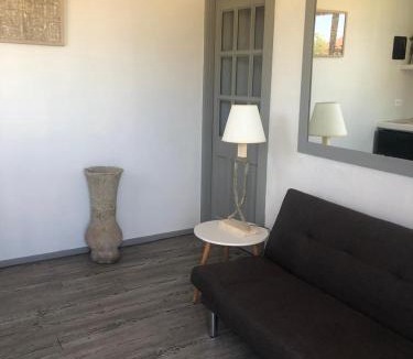 Ladyville Apartment | Apartment with complimentary ride to airport - Altun Ha Unit Ladyville Airport BELIZE CITY