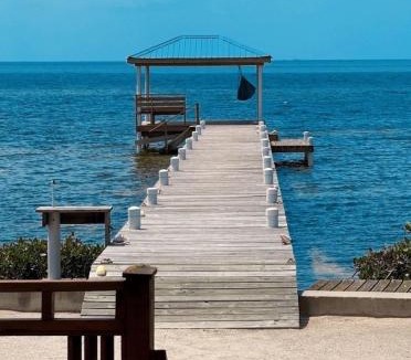 San Pedro House | La Perla Azul Beach House with Pool