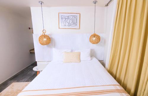 Ladyville Apartment | Guest apartment with complimentary ride to Philip Goldon Airport-Ladyville CP