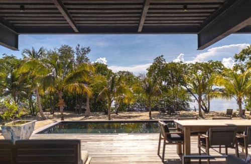 Placencia Villa | Shadow Sands - Modern Ocean Front Villa on Private Island