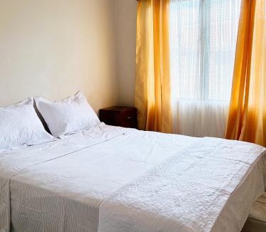 Armenia House | Capital Escape - Charming bungalow with WiFi & AC