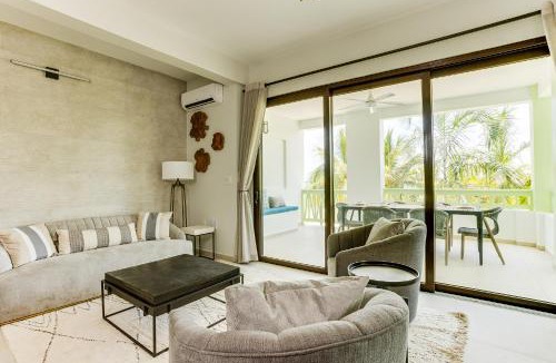 Placencia Apartment | Beach Walkout Condo 112 3BR2BA Sleeps 8