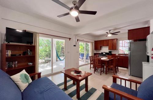 Caye Caulker House | VeLento Beach Level #9