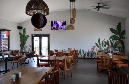 Independence and Mango Creek Hotel | The Toucan Inn