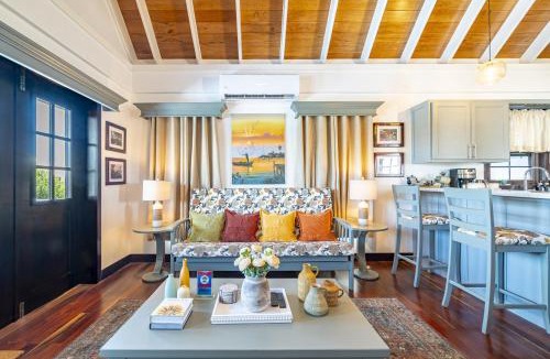 San Pedro Villa | The Toucan's Nest & Mistico Beach Club + Boat Shuttle