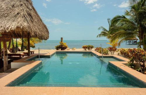 Plantation Villa | Jammin Gecko - 3 Story Oceanfront Luxury Villa 5 Bedroom w Pool