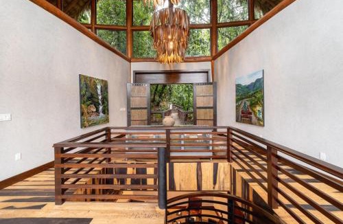 Good Living Camp Villa | Valley Stream Private Eden
