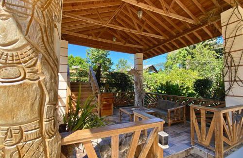 Teakettle Village Cabin | Dream Valley Belize