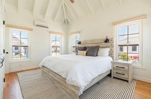 San Pedro House | Casa de Luz and Mistico Beach Club plus Boat Shuttle