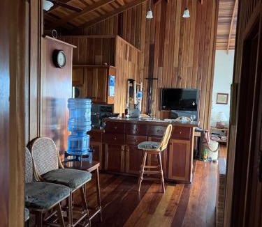 Gales Point Villa | Last Frontiers