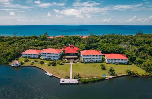 Placencia Resort | Umaya Resort & Adventures