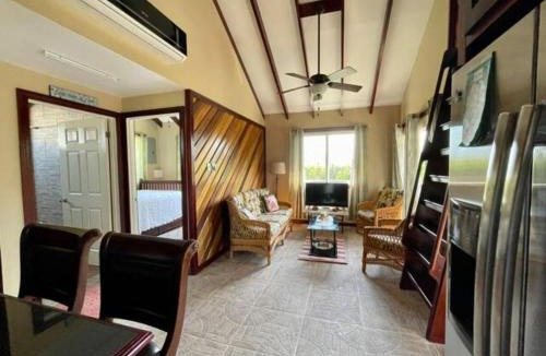 Belize City House | CentralCity “Paradise” Private Mini Resort & Pool