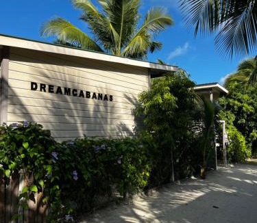 Caye Caulker Hotel | DreamCabanas