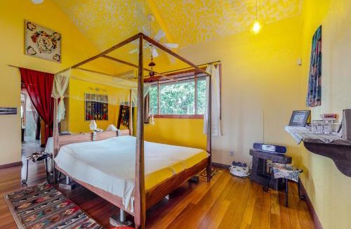 San Ignacio House | Divina with studio at Framadani Estate