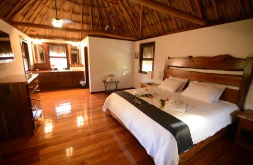 Caye Caulker Resort | El Ben Cabañas