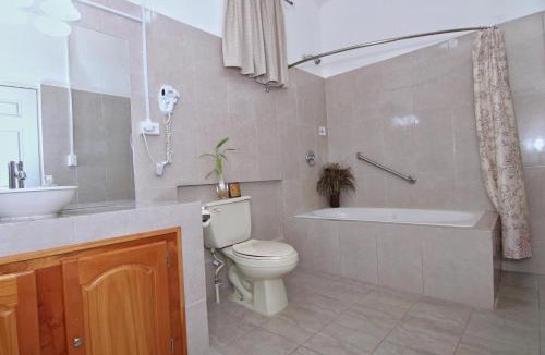 San Ignacio Hotel | Rainforest Haven Inn