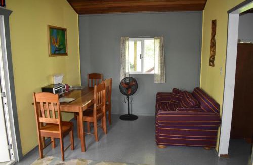 Unitedville Hostel | Hidden Haven