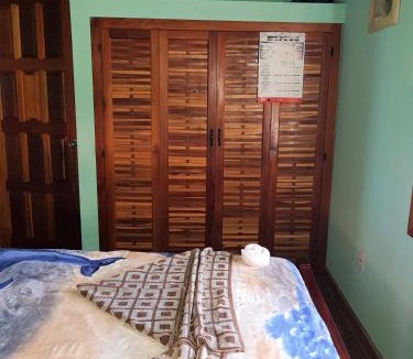 Caye Caulker Apartment | Slo-N-Ez Villa Terrace (Ocean View)