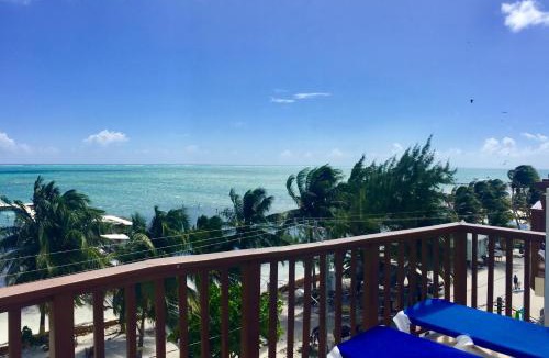 Caye Caulker Villa | Caye Reef Condos