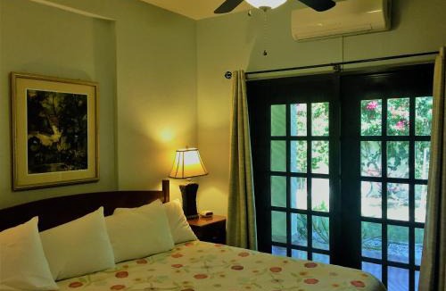 Corozal House | Royale Manor