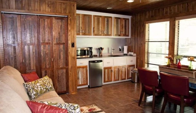 The Flight Deck Room in Uvalde