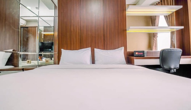 Comfortable And Modern Studio Transpark Cibubur Apartment in Depok