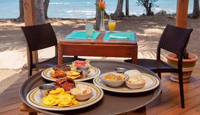 Pelican Beach Resort