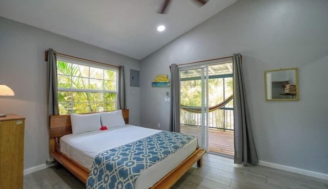 Placencia Villas