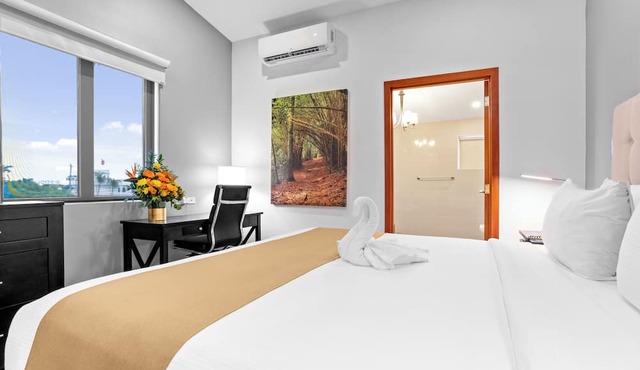 Best Western Plus Belize Biltmore Plaza