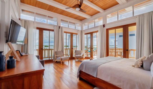 Aruna Resort & Villas