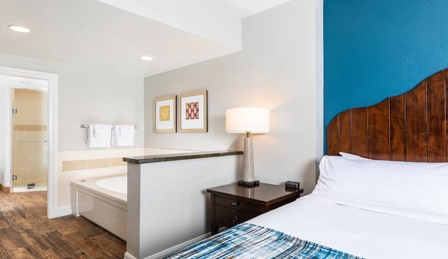 2 Bedroom Lock-off - Sheraton Mountain Vista - Full Resort Access in Avon