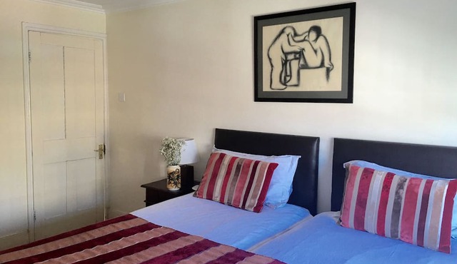 Upper Apartment in listed Georgian Town House in South Central London in London
