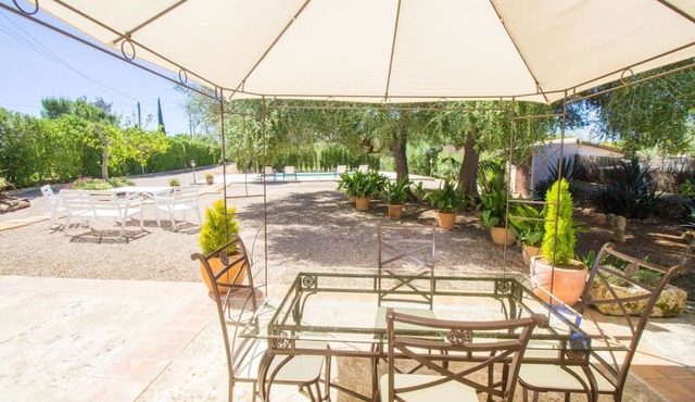Fantastic chalet with a lot of charm in Algaida