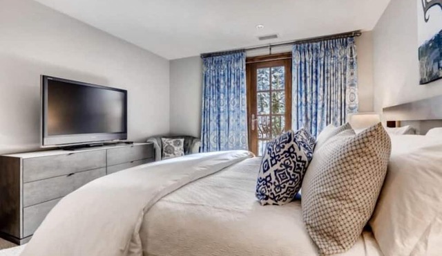Ascent 409 - 3 Bedroom Residence in Avon