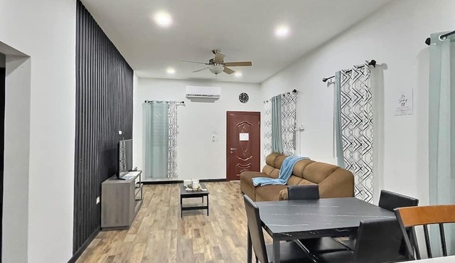 Charming 2 BR Apt in Ladyville, close to Airport