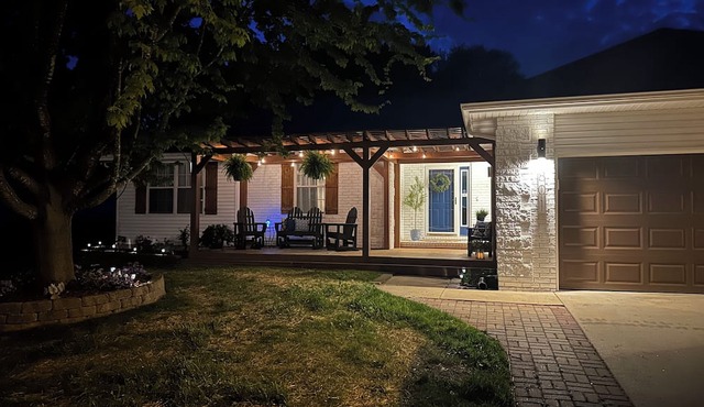 Fountain of Life Home EV Charger Level 2 Family-friendly 3 bedroom-2 bath in Republic