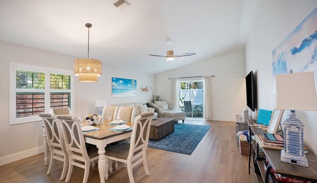 SeaGlass: New Renovation Sleep 12 Hot tub, Pool in Sarasota